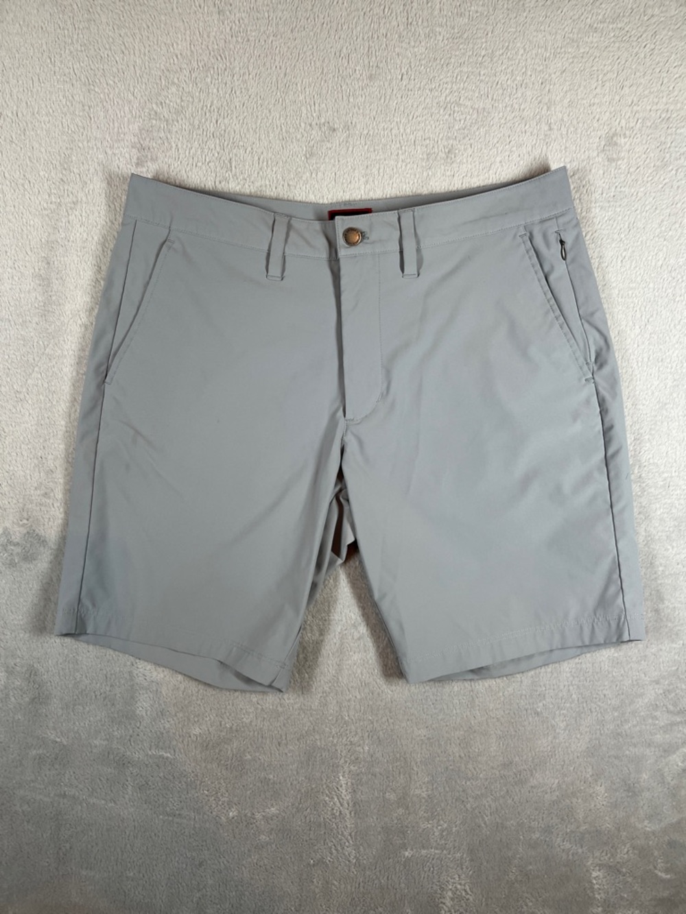 UNTUCKit Men's Light Gray 9" Traveler Tech Shorts 32